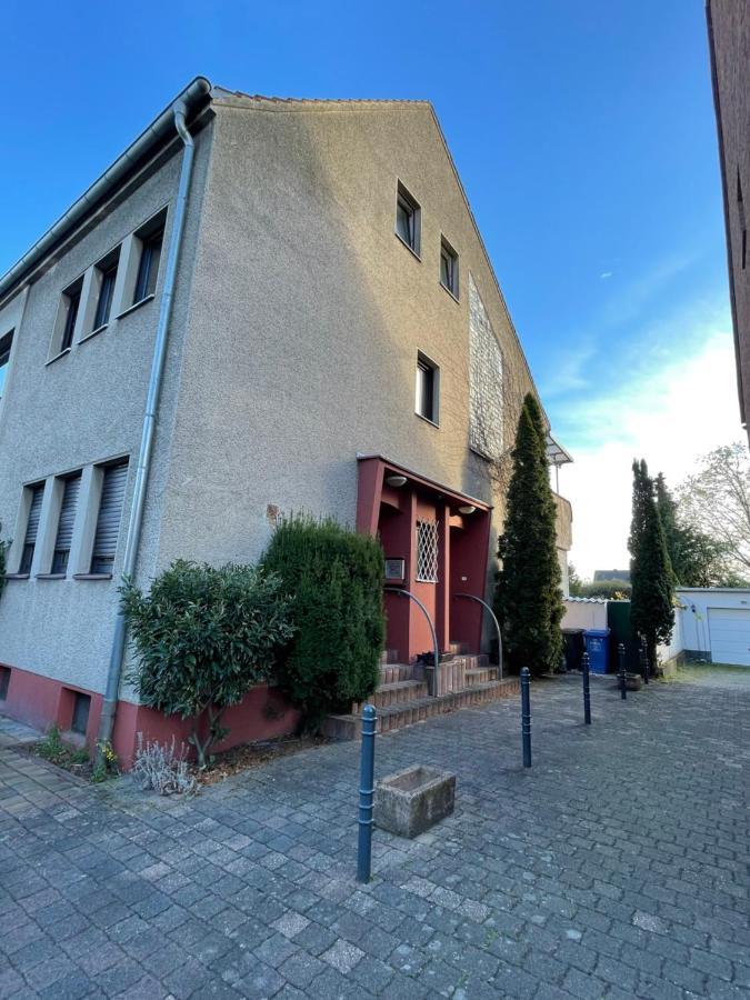 Comfortable Shared Apartment With Private Room In Wesseling Exterior photo