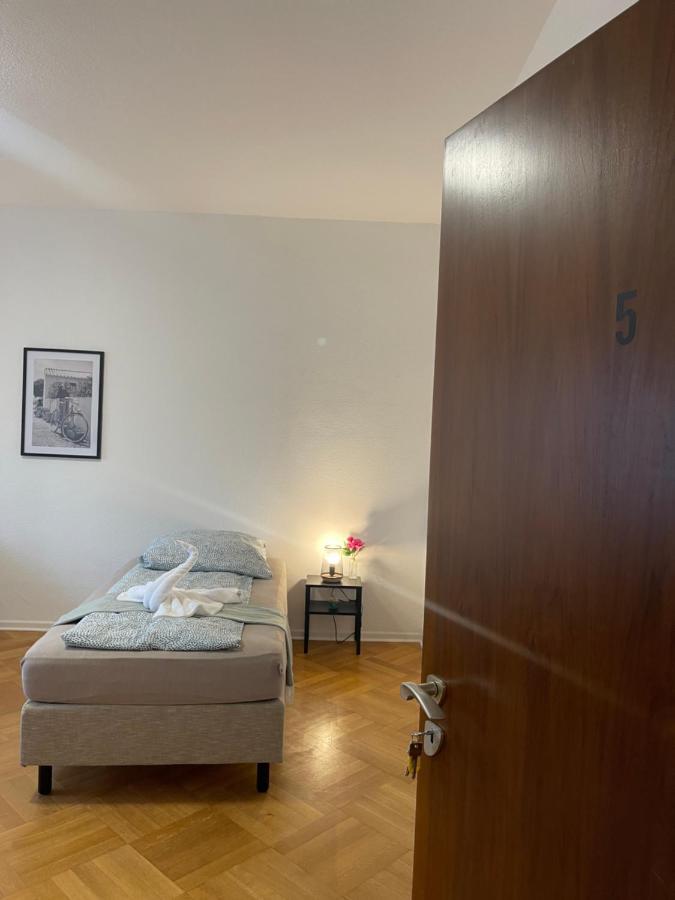 Comfortable Shared Apartment With Private Room In Wesseling Exterior photo