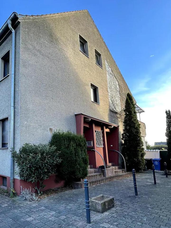 Comfortable Shared Apartment With Private Room In Wesseling Exterior photo